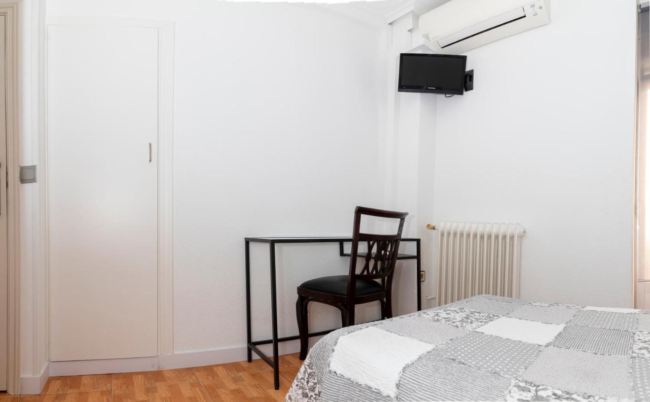 Hostal Tokio Madrid Eksteriør billede